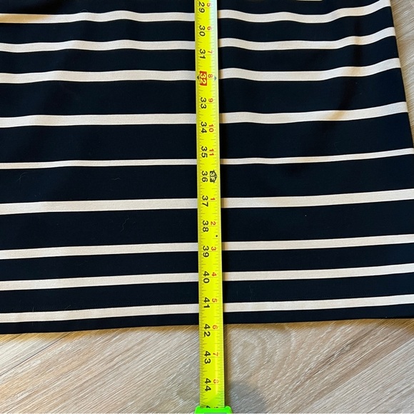 J.McLaughlin Black Cream Striped Midi Dress Pockets Size L - Picture 6 of 8